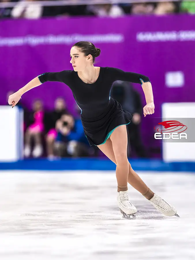 Ice Gallery Skates U.S.